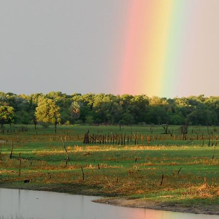 Island Safari Lodge Маун Екстер'єр фото